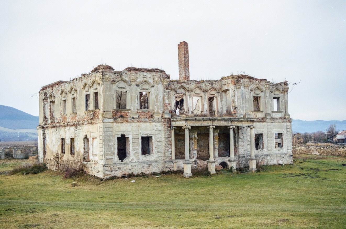Haller Castle Coplean, Kapjon, Romania, Romania